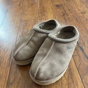 UGG Chestnut Suede Slip-On Tasman